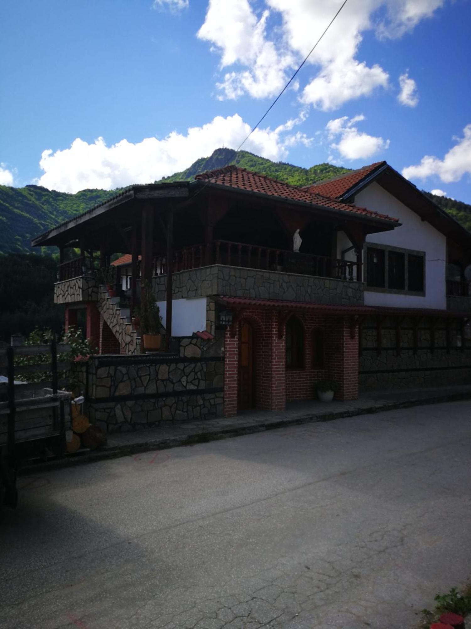 Guest House St Mariya Magdalena Devin Luaran gambar