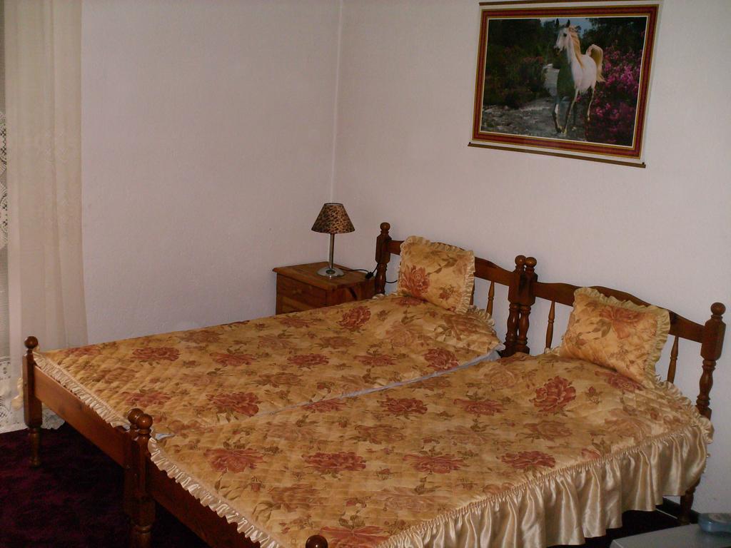 Guest House St Mariya Magdalena Devin Luaran gambar